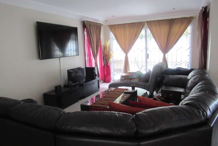 3 Bedroom Property for Sale in Parklands Western Cape